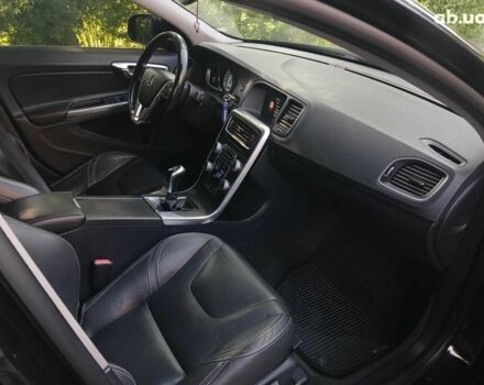 Черный Вольво С60, объемом двигателя 2 л и пробегом 255 тыс. км за 12890 $, фото 22 на Automoto.ua