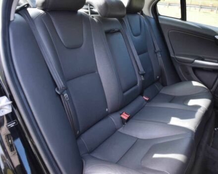 Чорний Вольво С60, об'ємом двигуна 2.5 л та пробігом 74 тис. км за 9500 $, фото 11 на Automoto.ua