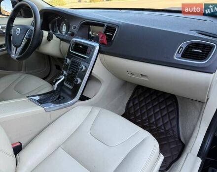 Черный Вольво С60, объемом двигателя 1.97 л и пробегом 140 тыс. км за 10500 $, фото 56 на Automoto.ua