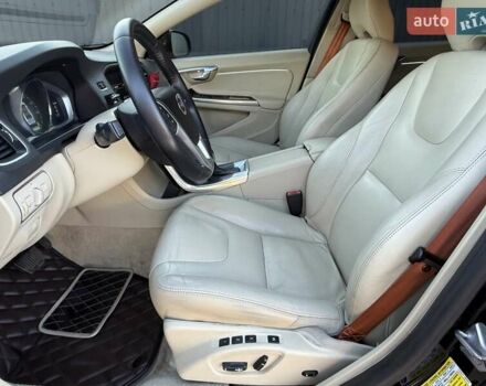 Черный Вольво С60, объемом двигателя 1.97 л и пробегом 140 тыс. км за 10500 $, фото 36 на Automoto.ua