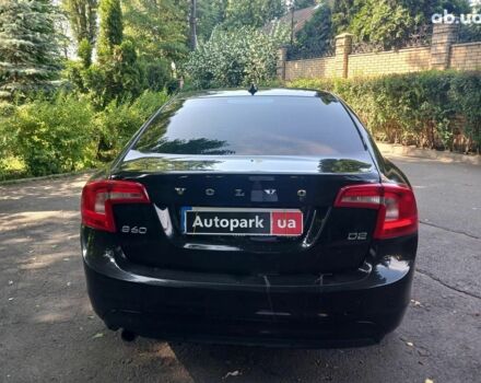 Черный Вольво С60, объемом двигателя 2 л и пробегом 255 тыс. км за 12890 $, фото 5 на Automoto.ua