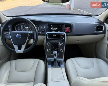 Черный Вольво С60, объемом двигателя 1.97 л и пробегом 140 тыс. км за 10500 $, фото 59 на Automoto.ua