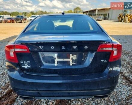 Вольво С60 2015 в Черновцах на Automoto.ua Черный Вольво С60, объемом двигателя 1.97 л и пробегом 120 тыс. км за 1500 $, фото 5 на Automoto.ua