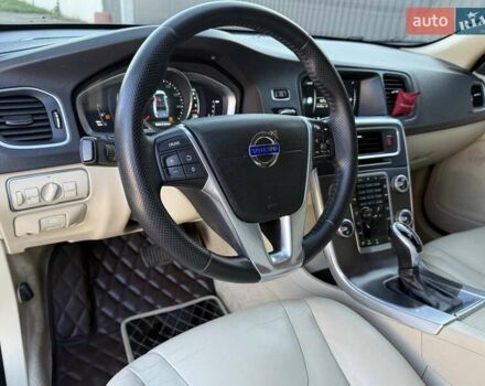 Черный Вольво С60, объемом двигателя 1.97 л и пробегом 140 тыс. км за 10500 $, фото 44 на Automoto.ua