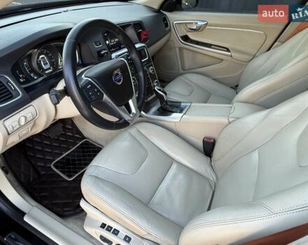 Черный Вольво С60, объемом двигателя 1.97 л и пробегом 140 тыс. км за 10500 $, фото 38 на Automoto.ua