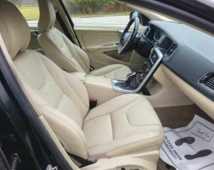 Черный Вольво С60, объемом двигателя 2 л и пробегом 98 тыс. км за 80000 $, фото 10 на Automoto.ua