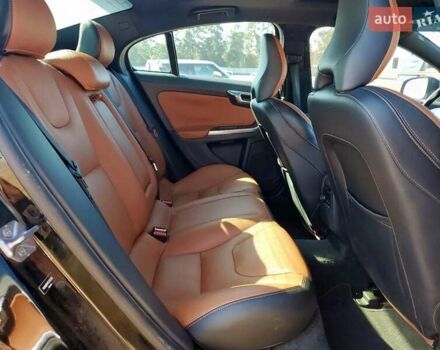 Вольво С60 2015 у Чернігові на Automoto.ua Чорний Вольво С60, об'ємом двигуна 2 л та пробігом 135 тис. км за 1300 $, фото 9 на Automoto.ua