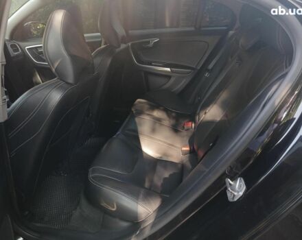 Черный Вольво С60, объемом двигателя 2 л и пробегом 255 тыс. км за 12890 $, фото 21 на Automoto.ua
