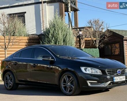 Черный Вольво С60, объемом двигателя 1.97 л и пробегом 140 тыс. км за 10500 $, фото 18 на Automoto.ua