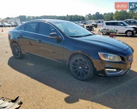 Черный Вольво С60, объемом двигателя 2 л и пробегом 135 тыс. км за 1300 $, фото 3 на Automoto.ua