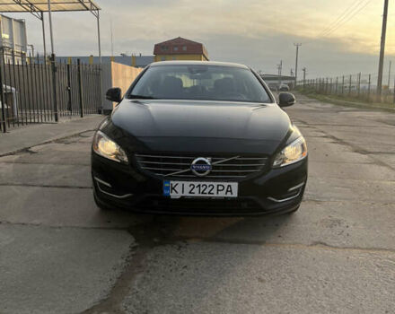 Черный Вольво С60, объемом двигателя 1.97 л и пробегом 225 тыс. км за 13700 $, фото 1 на Automoto.ua