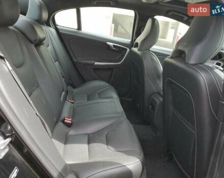 Черный Вольво С60, объемом двигателя 2 л и пробегом 88 тыс. км за 3000 $, фото 5 на Automoto.ua