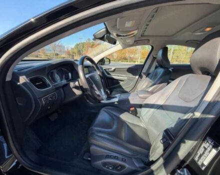 Черный Вольво С60, объемом двигателя 2.5 л и пробегом 99 тыс. км за 6600 $, фото 9 на Automoto.ua