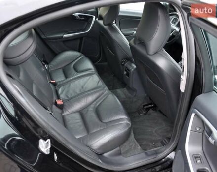 Черный Вольво С60, объемом двигателя 1.97 л и пробегом 82 тыс. км за 10500 $, фото 22 на Automoto.ua