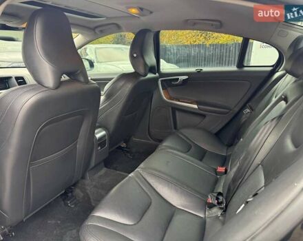 Вольво С60 2016 в Луцке на Automoto.ua Черный Вольво С60, объемом двигателя 2 л и пробегом 218 тыс. км за 8200 $, фото 13 на Automoto.ua