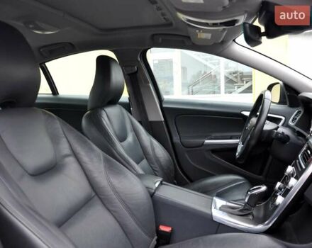 Черный Вольво С60, объемом двигателя 1.97 л и пробегом 82 тыс. км за 10500 $, фото 27 на Automoto.ua