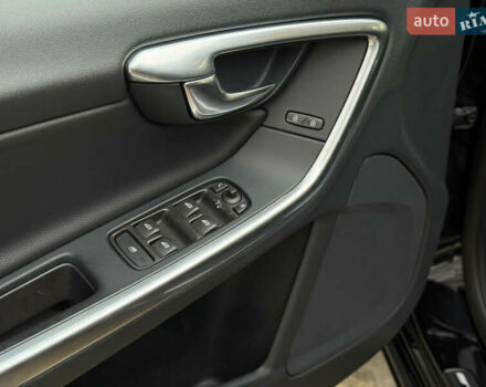 Черный Вольво С60, объемом двигателя 1.97 л и пробегом 237 тыс. км за 14800 $, фото 10 на Automoto.ua