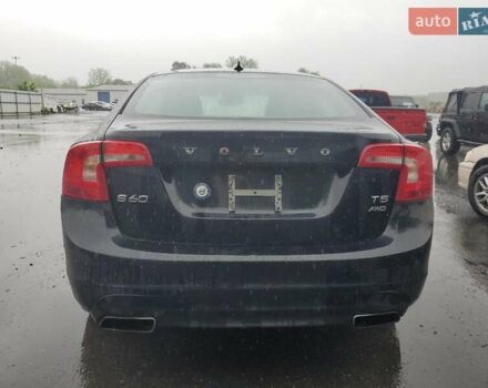 Черный Вольво С60, объемом двигателя 2.52 л и пробегом 112 тыс. км за 2400 $, фото 5 на Automoto.ua