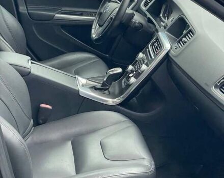 Чорний Вольво С60, об'ємом двигуна 2.52 л та пробігом 269 тис. км за 12000 $, фото 9 на Automoto.ua