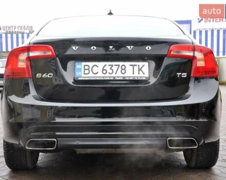 Черный Вольво С60, объемом двигателя 1.97 л и пробегом 82 тыс. км за 10500 $, фото 10 на Automoto.ua