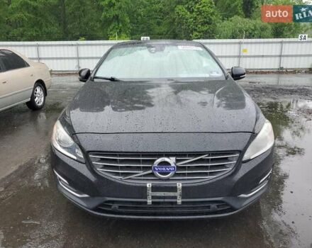 Черный Вольво С60, объемом двигателя 2.52 л и пробегом 112 тыс. км за 2400 $, фото 4 на Automoto.ua