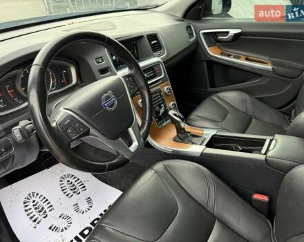 Вольво С60 2016 в Луцке на Automoto.ua Черный Вольво С60, объемом двигателя 2 л и пробегом 218 тыс. км за 8200 $, фото 16 на Automoto.ua