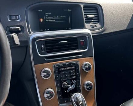 Чорний Вольво С60, об'ємом двигуна 2.4 л та пробігом 79 тис. км за 23500 $, фото 9 на Automoto.ua