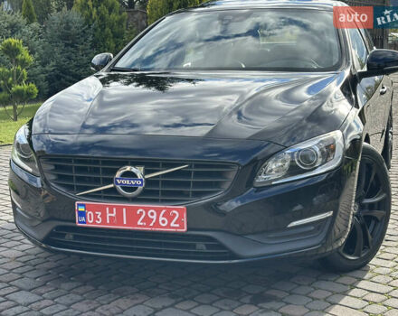 Черный Вольво С60, объемом двигателя 2 л и пробегом 237 тыс. км за 14750 $, фото 2 на Automoto.ua