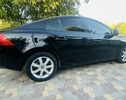 Черный Вольво С60, объемом двигателя 0 л и пробегом 160 тыс. км за 9999 $, фото 1 на Automoto.ua