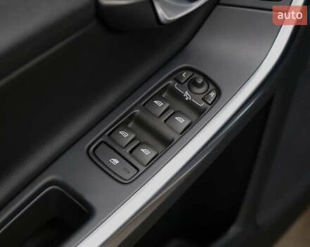 Черный Вольво С60, объемом двигателя 1.97 л и пробегом 217 тыс. км за 15500 $, фото 25 на Automoto.ua