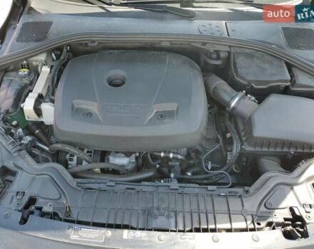 Черный Вольво С60, объемом двигателя 2 л и пробегом 62 тыс. км за 3000 $, фото 10 на Automoto.ua