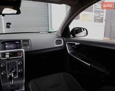 Черный Вольво С60, объемом двигателя 1.97 л и пробегом 217 тыс. км за 15500 $, фото 14 на Automoto.ua