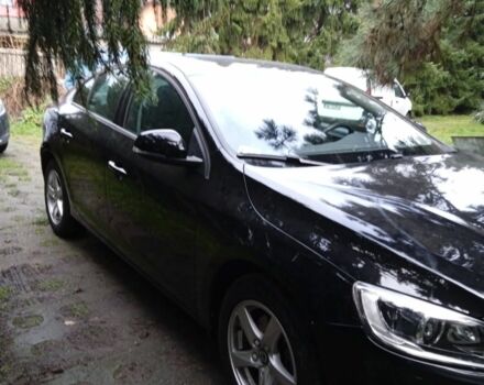 Чорний Вольво С60, об'ємом двигуна 2 л та пробігом 44 тис. км за 13658 $, фото 1 на Automoto.ua