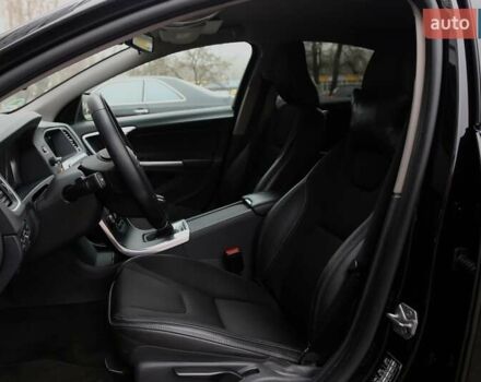 Черный Вольво С60, объемом двигателя 1.97 л и пробегом 217 тыс. км за 15500 $, фото 8 на Automoto.ua