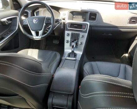 Черный Вольво С60, объемом двигателя 2 л и пробегом 62 тыс. км за 3000 $, фото 7 на Automoto.ua