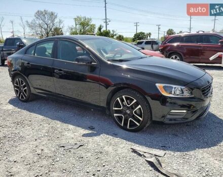 Черный Вольво С60, объемом двигателя 2 л и пробегом 62 тыс. км за 3000 $, фото 3 на Automoto.ua