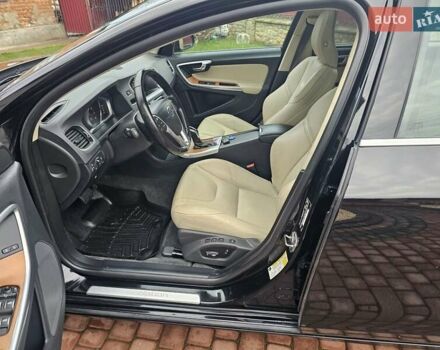 Черный Вольво С60, объемом двигателя 1.97 л и пробегом 141 тыс. км за 12950 $, фото 19 на Automoto.ua