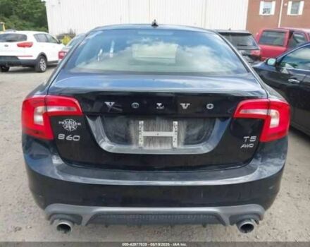 Чорний Вольво С60, об'ємом двигуна 2 л та пробігом 24 тис. км за 2100 $, фото 16 на Automoto.ua