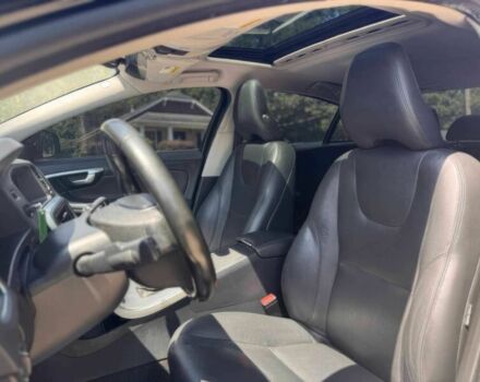 Вольво С60 2018 в Одессе на Automoto.ua Черный Вольво С60, объемом двигателя 2 л и пробегом 43 тыс. км за 17200 $, фото 6 на Automoto.ua