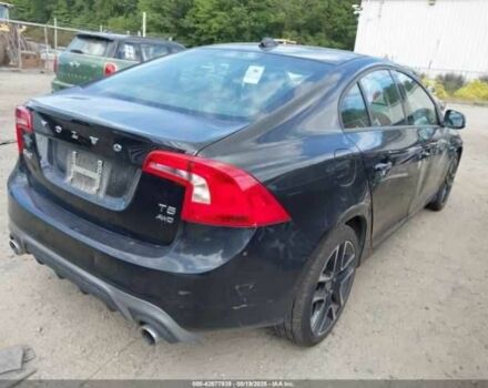 Чорний Вольво С60, об'ємом двигуна 2 л та пробігом 24 тис. км за 2100 $, фото 3 на Automoto.ua