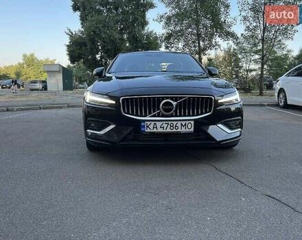 Вольво С60 2019 у Києві на Automoto.ua Чорний Вольво С60, об'ємом двигуна 1.97 л та пробігом 62 тис. км за 25100 $, фото 3 на Automoto.ua