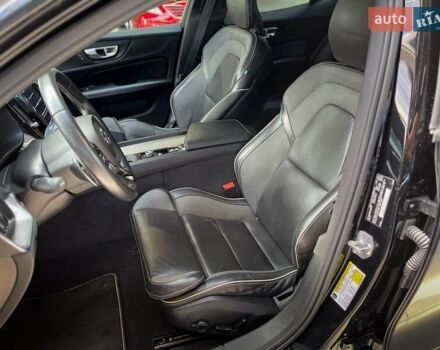 Черный Вольво С60, объемом двигателя 1.97 л и пробегом 69 тыс. км за 22500 $, фото 3 на Automoto.ua