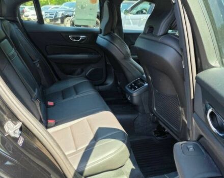 Черный Вольво С60, объемом двигателя 2 л и пробегом 44 тыс. км за 16000 $, фото 9 на Automoto.ua