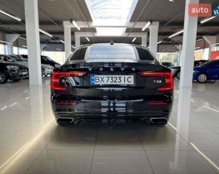 Черный Вольво С60, объемом двигателя 1.97 л и пробегом 69 тыс. км за 22500 $, фото 4 на Automoto.ua