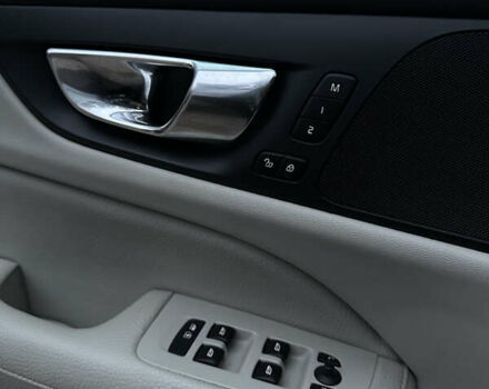 Чорний Вольво С60, об'ємом двигуна 1.97 л та пробігом 180 тис. км за 25800 $, фото 17 на Automoto.ua