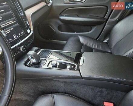 Чорний Вольво С60, об'ємом двигуна 1.97 л та пробігом 100 тис. км за 31990 $, фото 28 на Automoto.ua