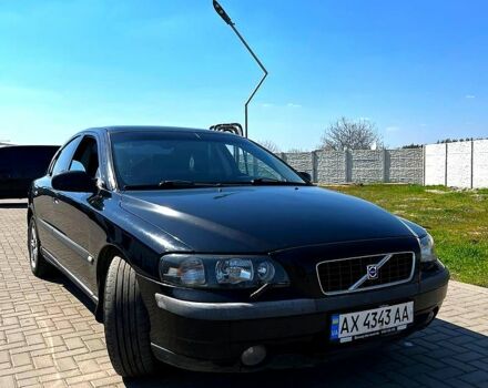 Черный Вольво С60, объемом двигателя 2.4 л и пробегом 224 тыс. км за 4000 $, фото 1 на Automoto.ua