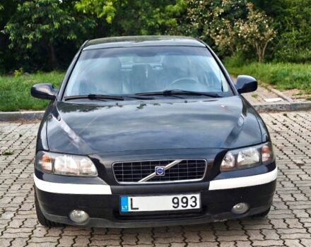 Чорний Вольво С60, об'ємом двигуна 2.4 л та пробігом 255 тис. км за 1400 $, фото 1 на Automoto.ua