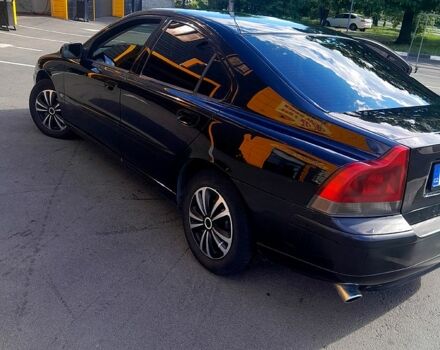 Черный Вольво С60, объемом двигателя 2.4 л и пробегом 0 тыс. км за 2200 $, фото 1 на Automoto.ua