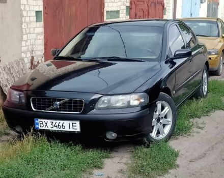 Черный Вольво С60, объемом двигателя 2.4 л и пробегом 305 тыс. км за 5001 $, фото 1 на Automoto.ua